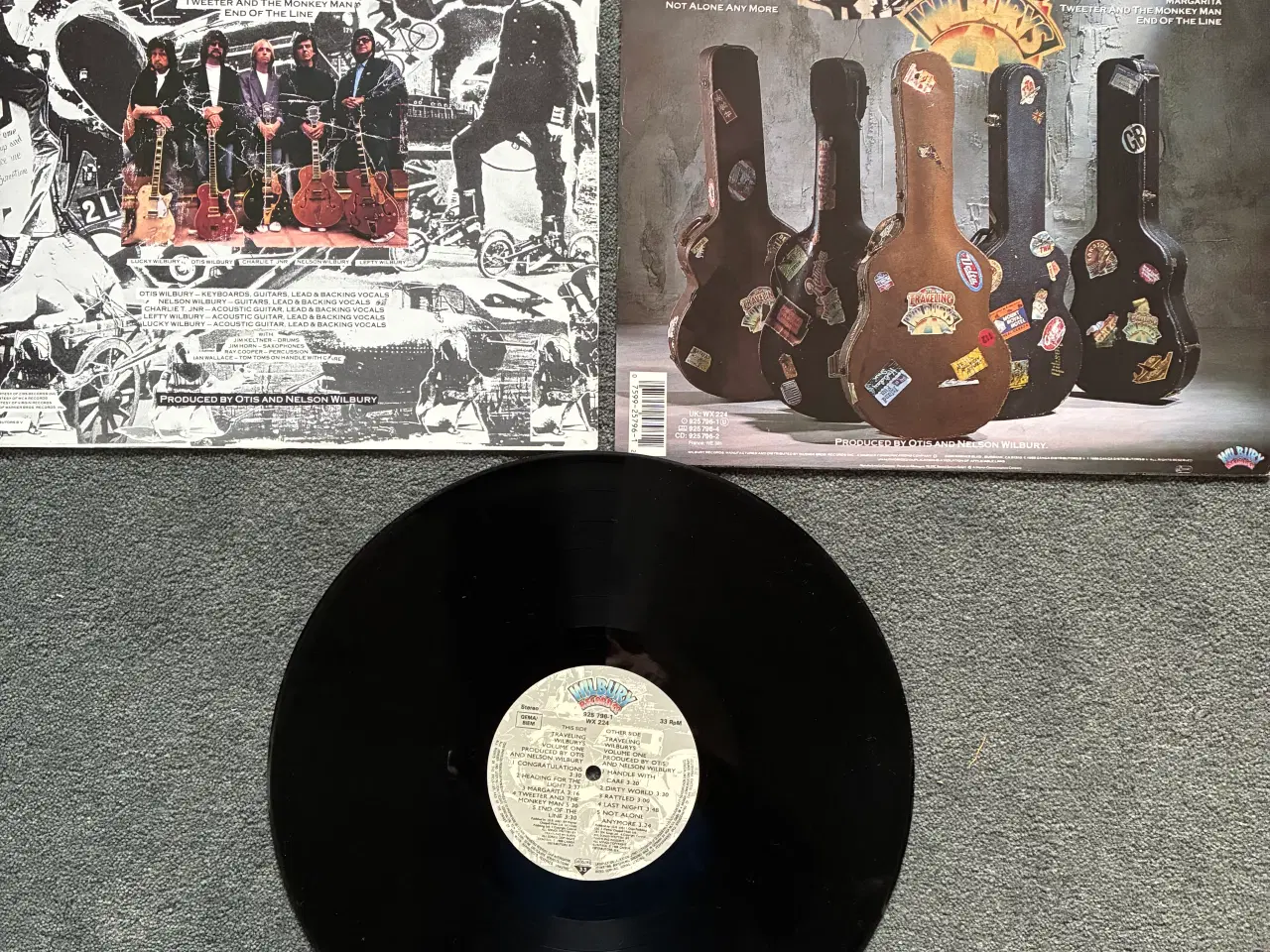 Billede 1 - The Traveling Wilburys (LP) (Gratis levering)