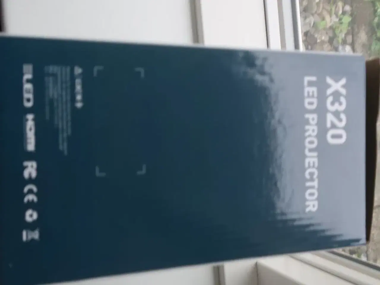 Billede 7 - Projektor OPTOMA samt projektor LUMERI