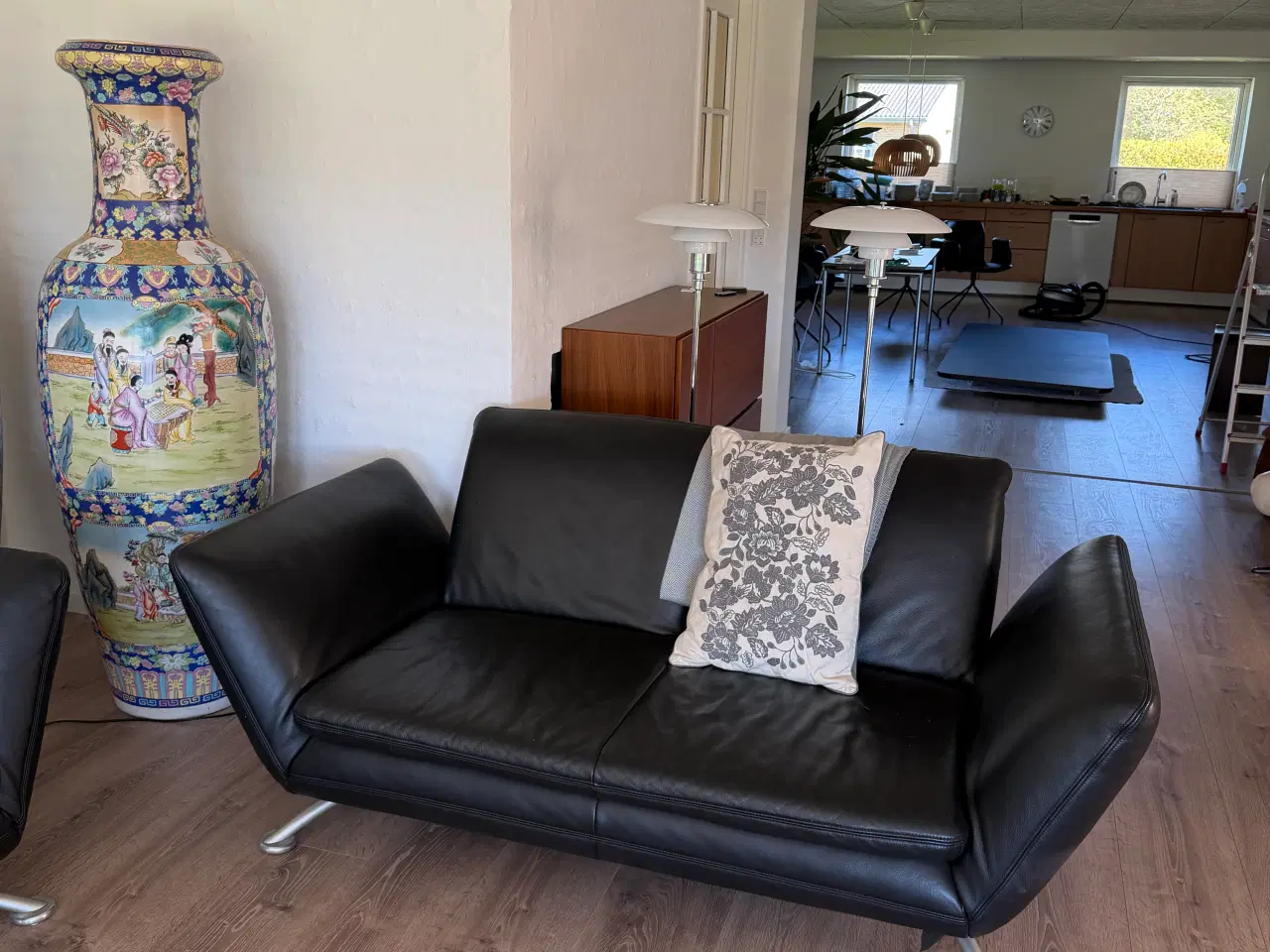 Billede 4 - Sofagruppe i sort læder 