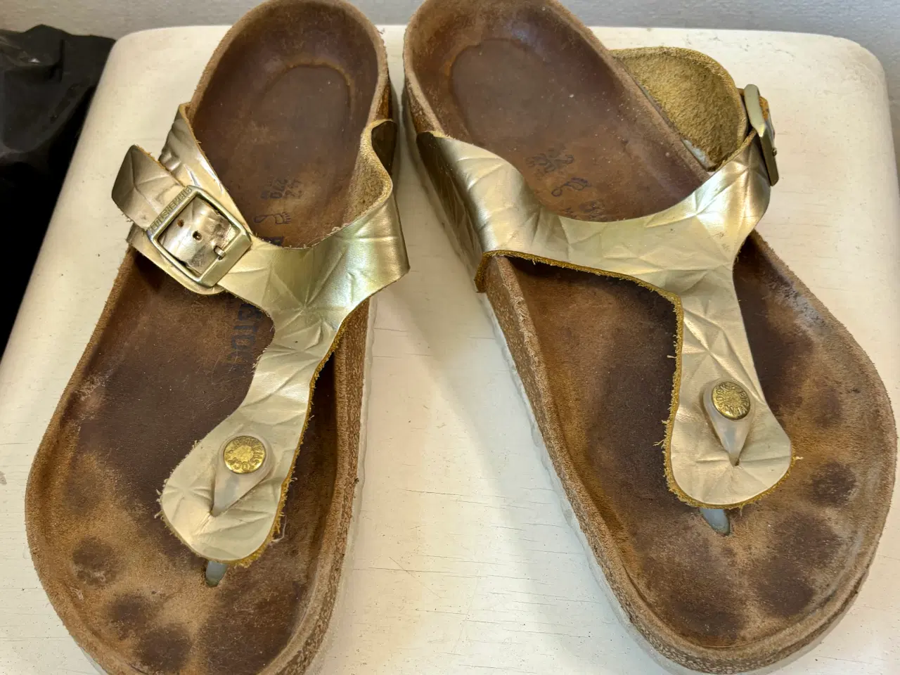 Billede 1 - Birkenstock, Gizeh guld, str 42