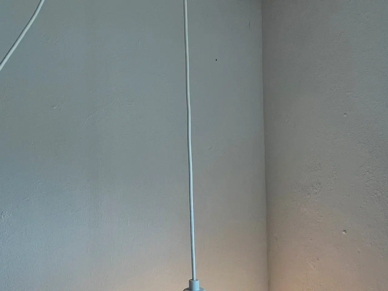 Billede 4 - IKEA NYMÅNE smart loftlampe + orig. fjernbetjening