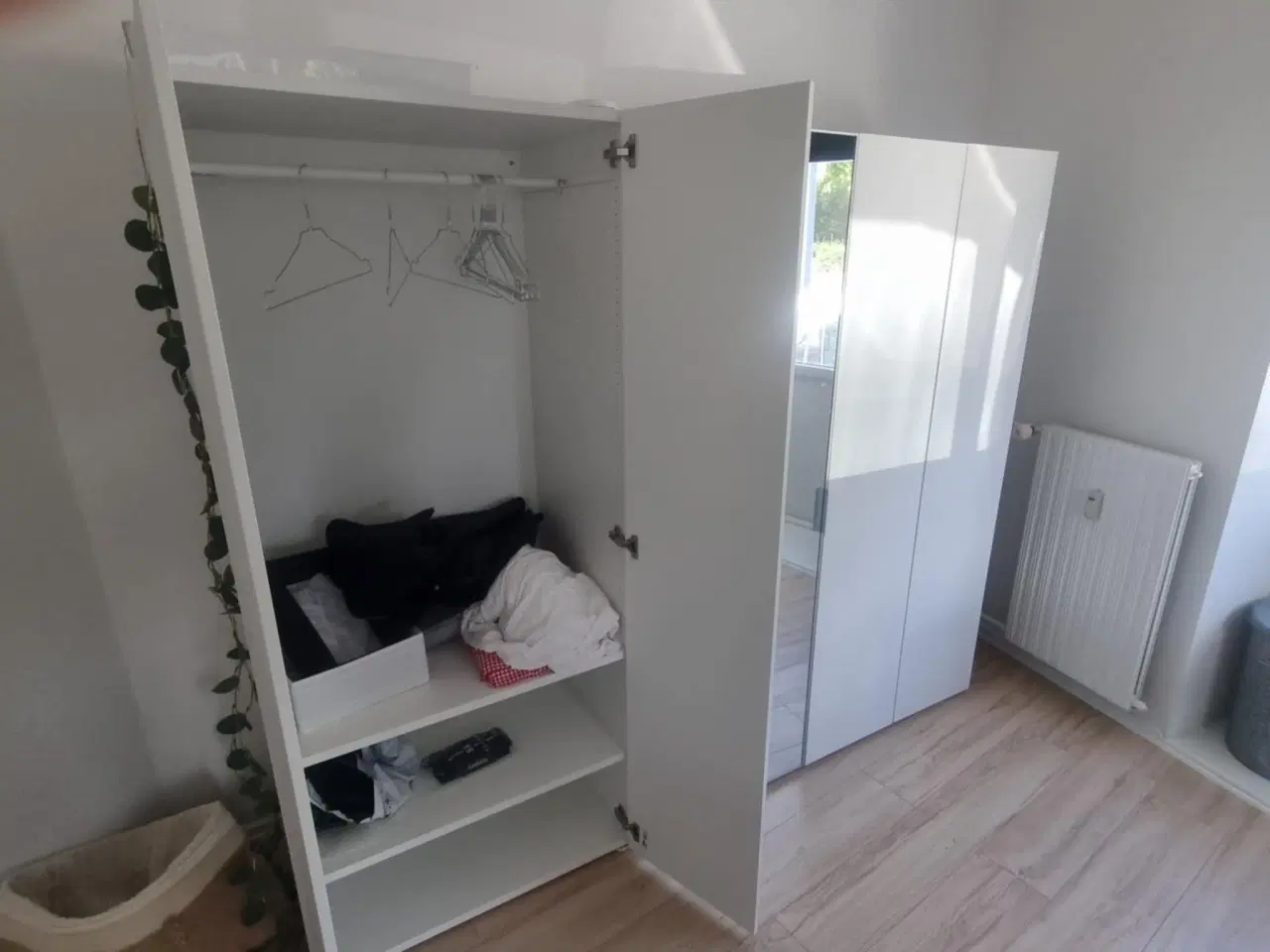 Billede 6 - Garderobeskabe hvid IKEA 