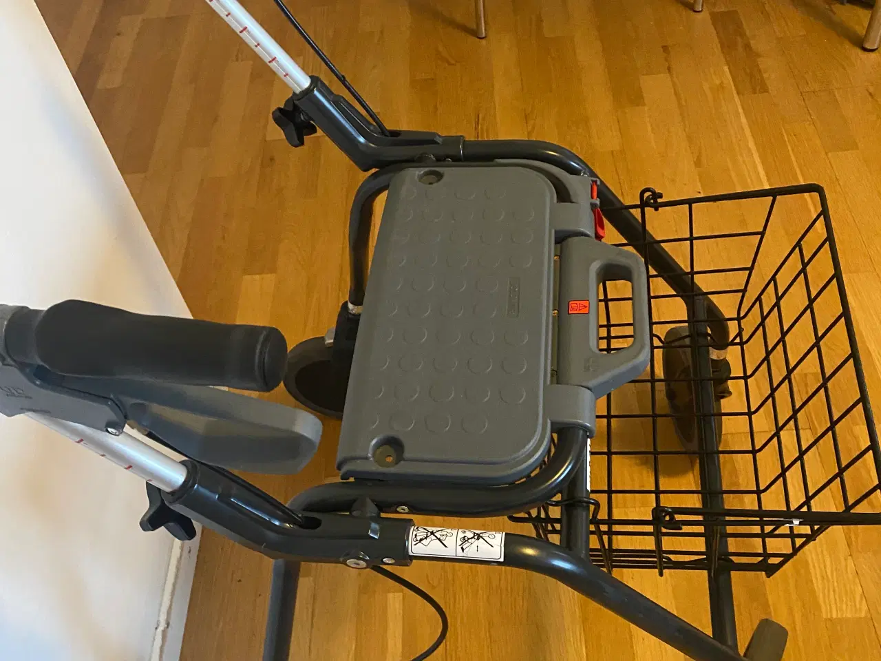 Billede 1 - Rollator til salg Dolomite 600 futura