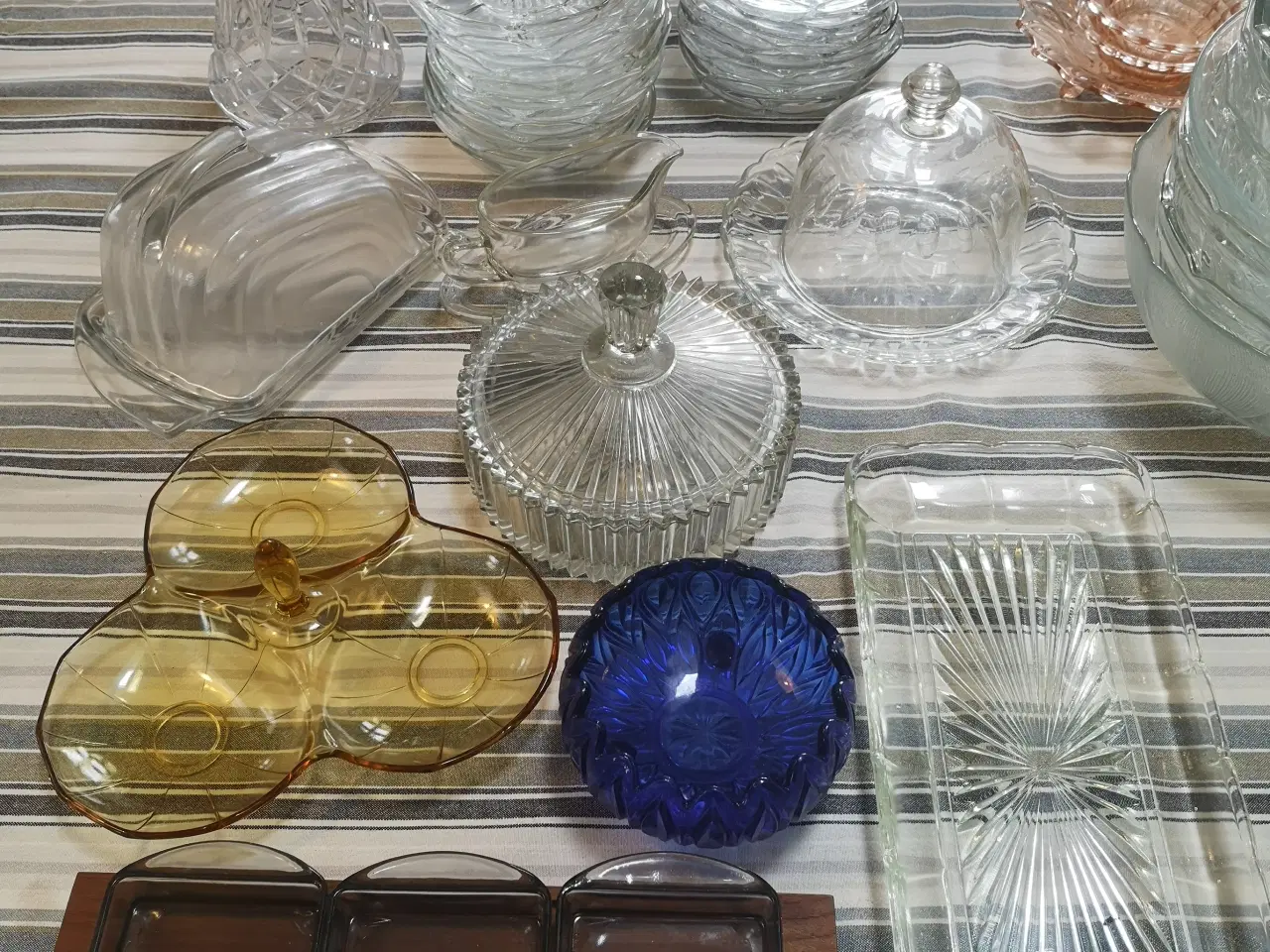 Billede 2 - Glas, Fyns glasværk, skåle, fade, asietter 