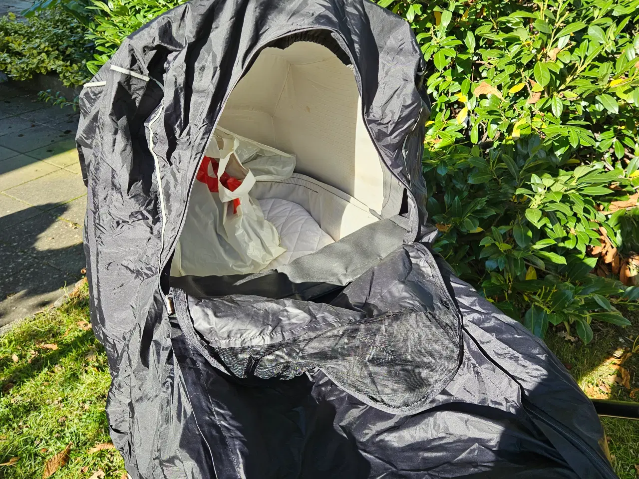 Billede 10 - Barnevogn, ældre, brugt, fungerer fint