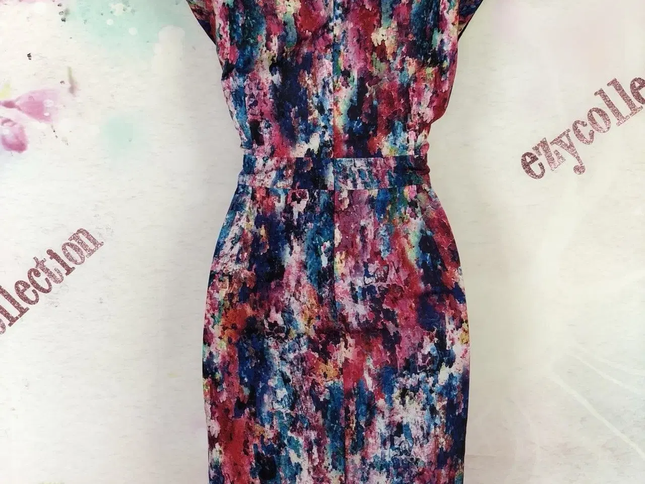 Billede 4 - kjole/ feminin (str: 40/42)-fra kaliko bradet