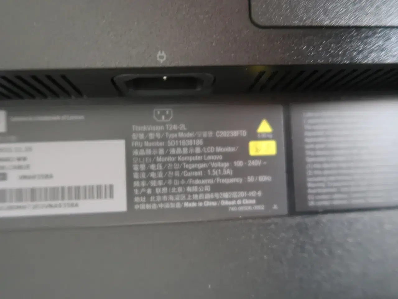 Billede 4 - Lenovo ThinkVision T24i-2L 23,8" skærm (sort)