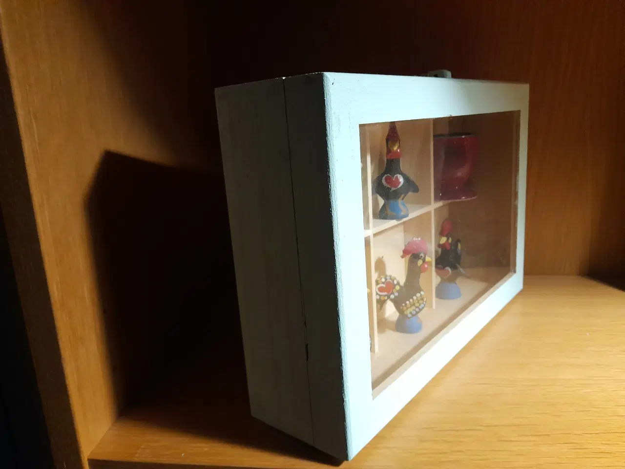 Billede 8 - Farverige Portugalhaner 4 stk +2 æggebægre