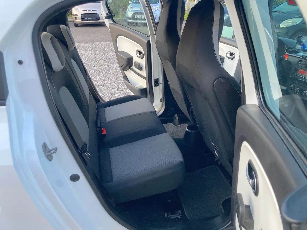 Billede 12 - Renault Twingo Kun kørt 90000km nysyn
