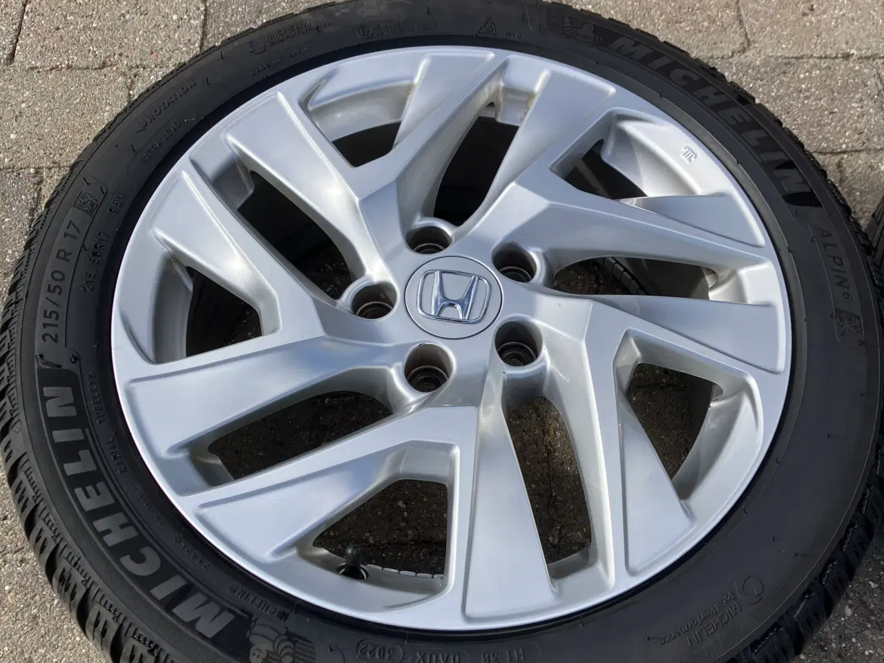 Billede 2 - Honda originale alufælge 17”