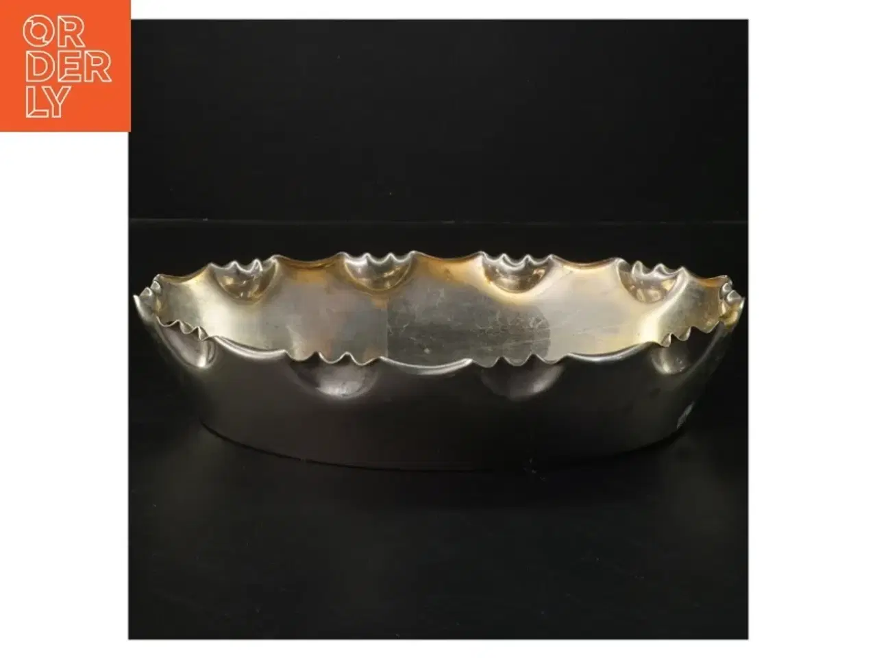 Billede 1 - sølvfarvet serveringsfad (str. 26x18x5cm)