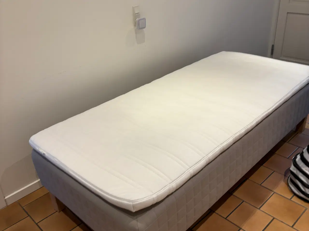 Billede 1 - Ikea boxmadras 90x200