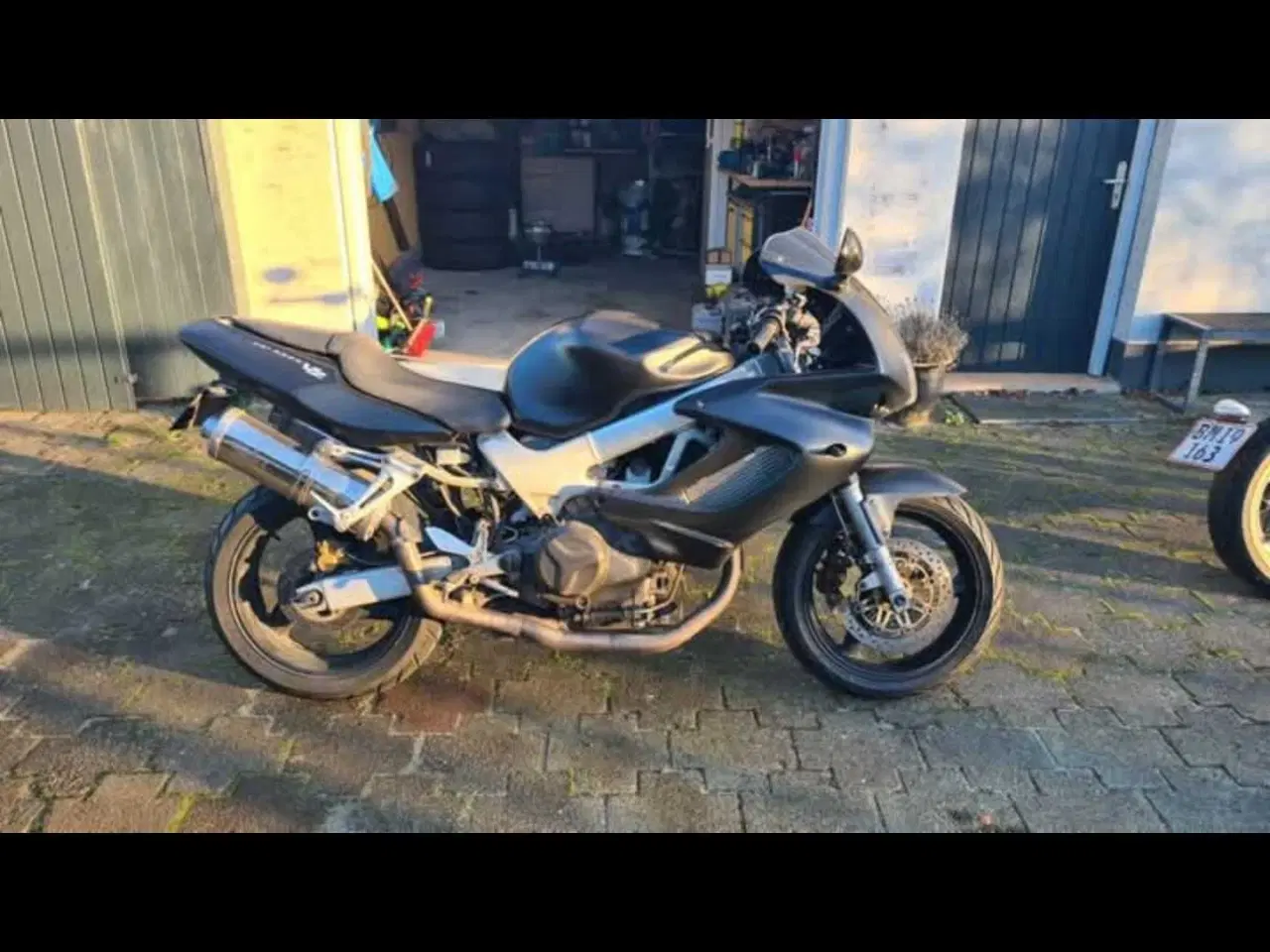 Billede 1 - Honda vtr 1000 F Firestorm