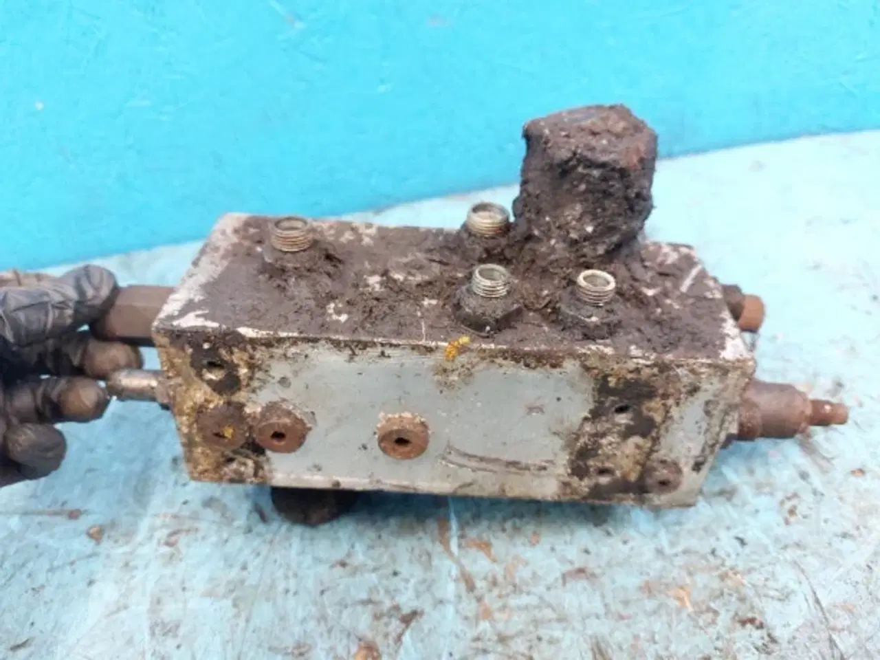 Billede 9 - Hydrema 906 Fordelerblok 243620