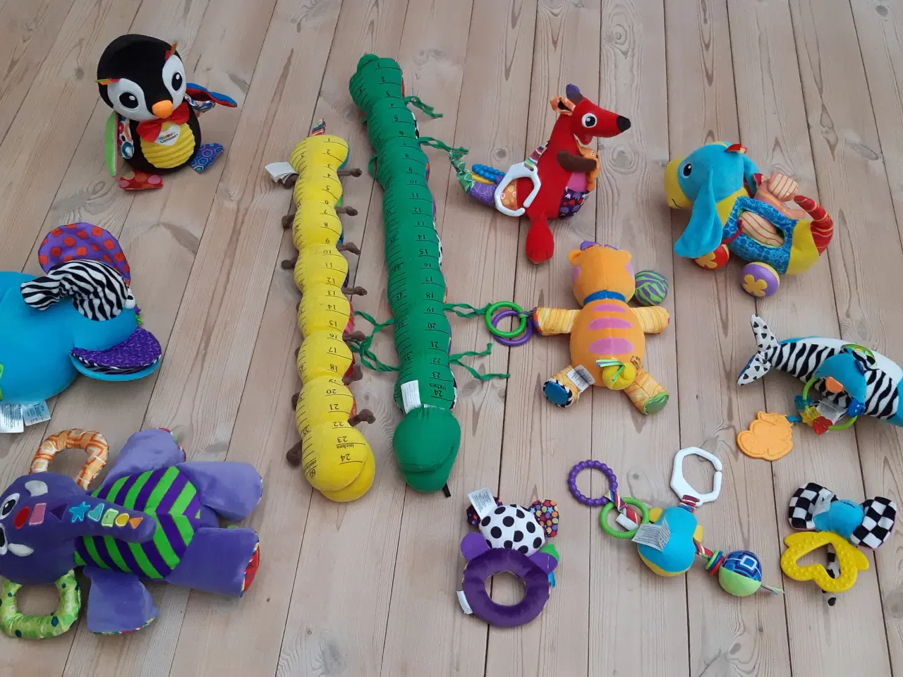 Billede 2 - LAMAZE babylegetøj - FLOT STAND - priser i annonce