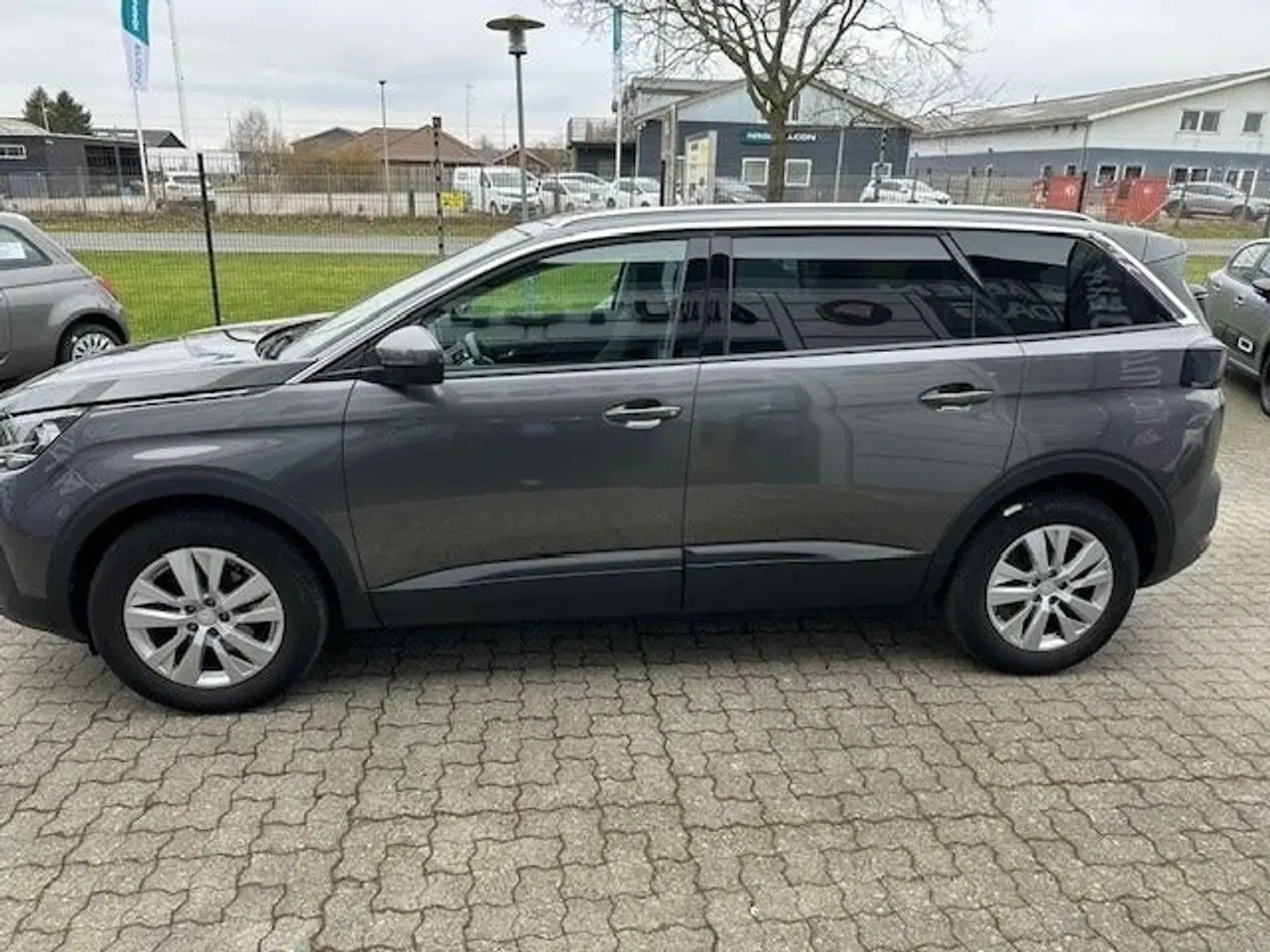 Billede 5 - Peugeot 5008 1,2 e-THP 130 Active 7prs