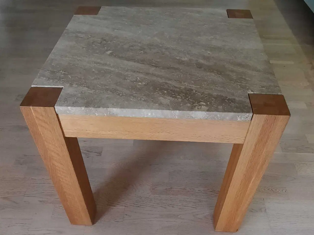 Billede 1 - Sofabord med egetræsstel og travertin bordplade