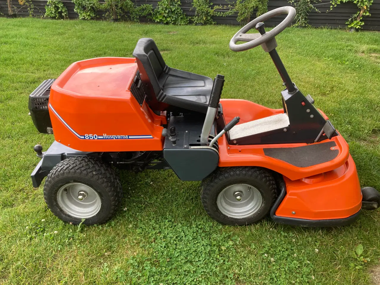 Billede 5 - Husqvarna 850 Frontklipper 