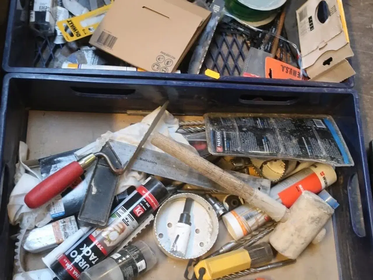 Billede 7 - Palle med byggematrialer og værktæj