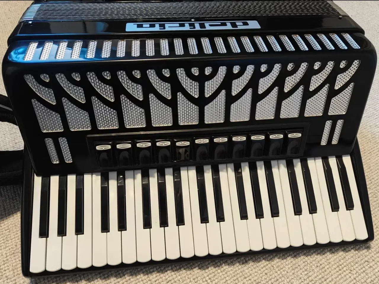 Billede 2 - Delicia Choral 26 tangent harmonika