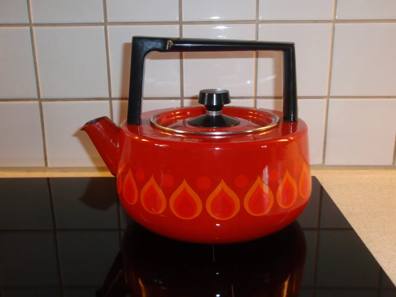 Billede 2 - Vandkedel til komfur.