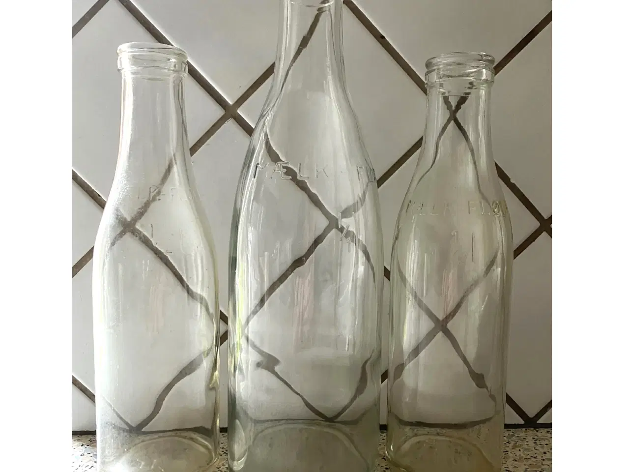 Billede 3 - 3 gamle mælke/flødeflasker.