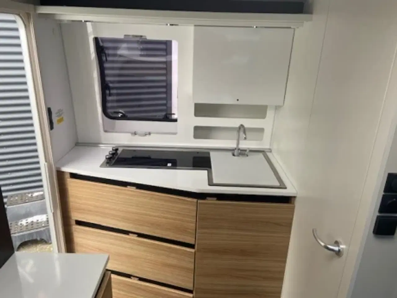 Billede 9 - Adria Action 391 LH