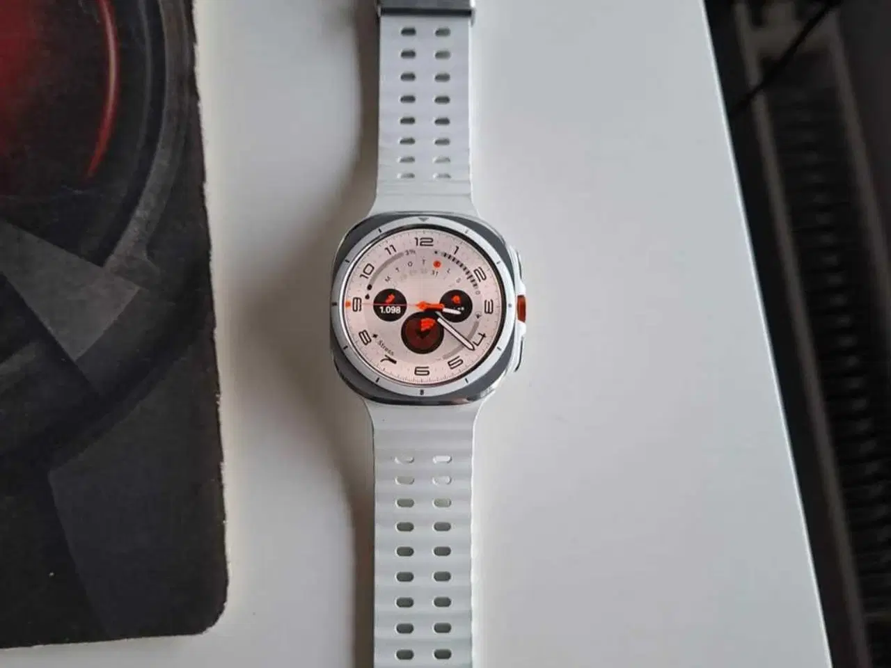 Billede 3 - Samsung Galaxy Watch Ultra LTE Titanium Hvid 