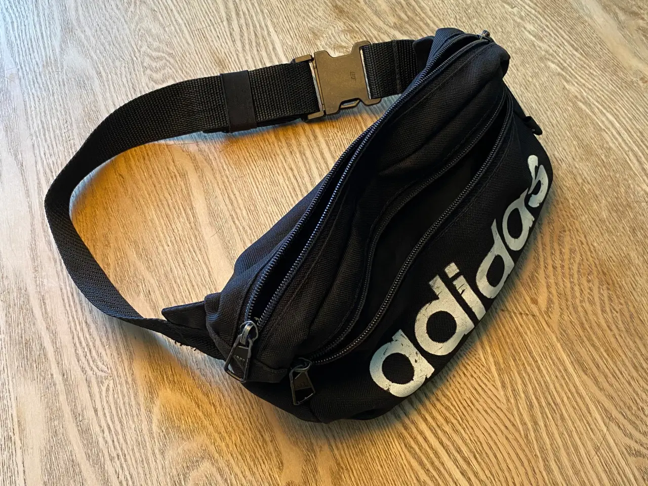 Billede 2 - Adidas taske