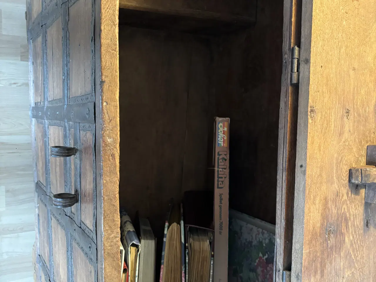 Billede 5 - Kiste i mørkt træ