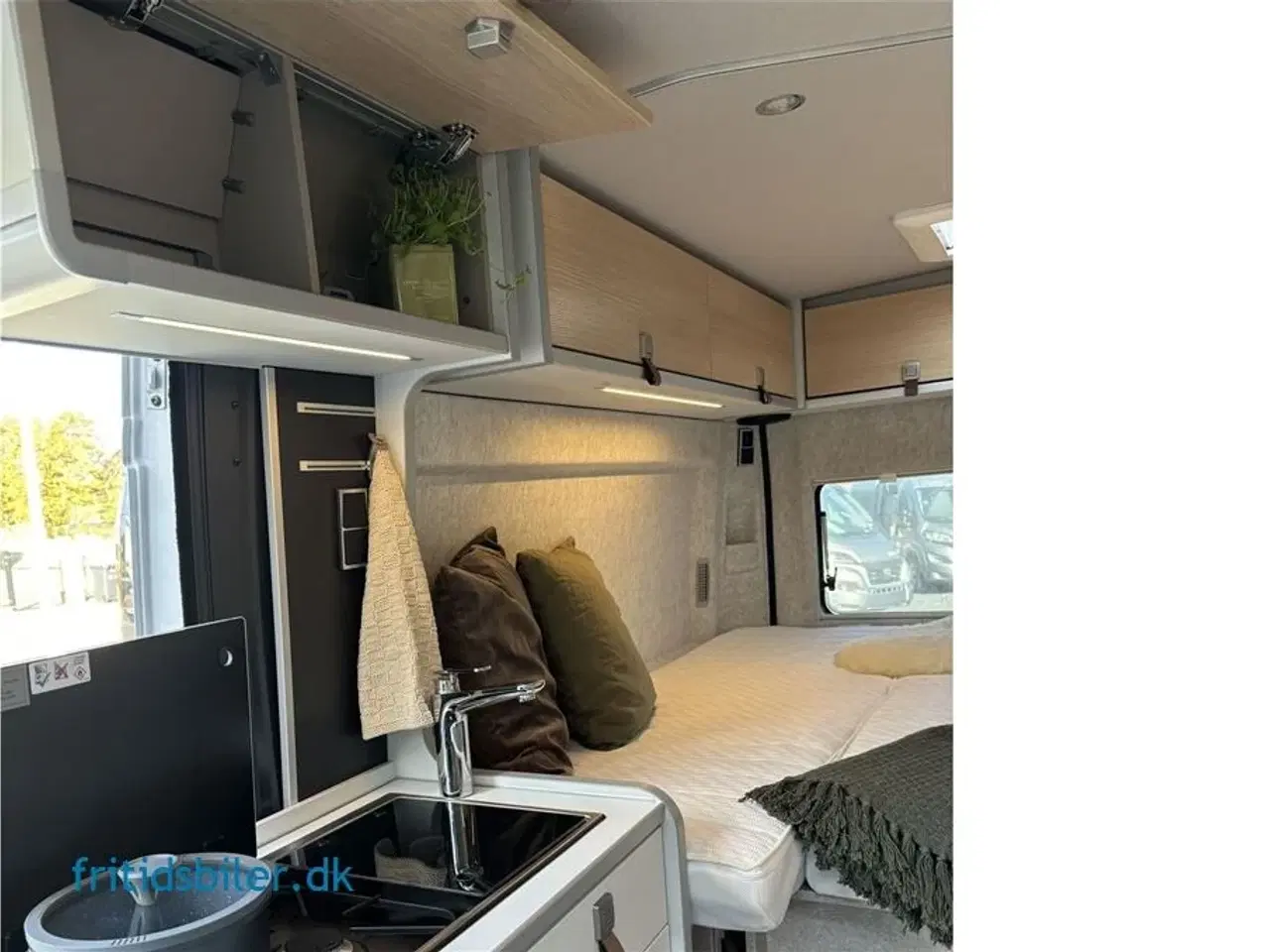 Billede 6 - 2024 - Hymer Yosemite   Hymer Yosemite med alt udstyr under 6 m med langsgående senge