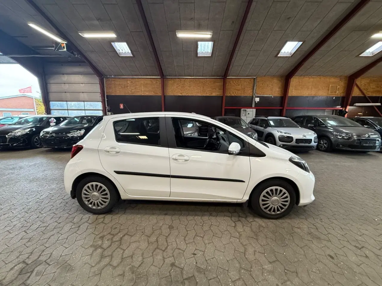 Billede 4 - Toyota Yaris 1,0 VVT-i T2 Komfort