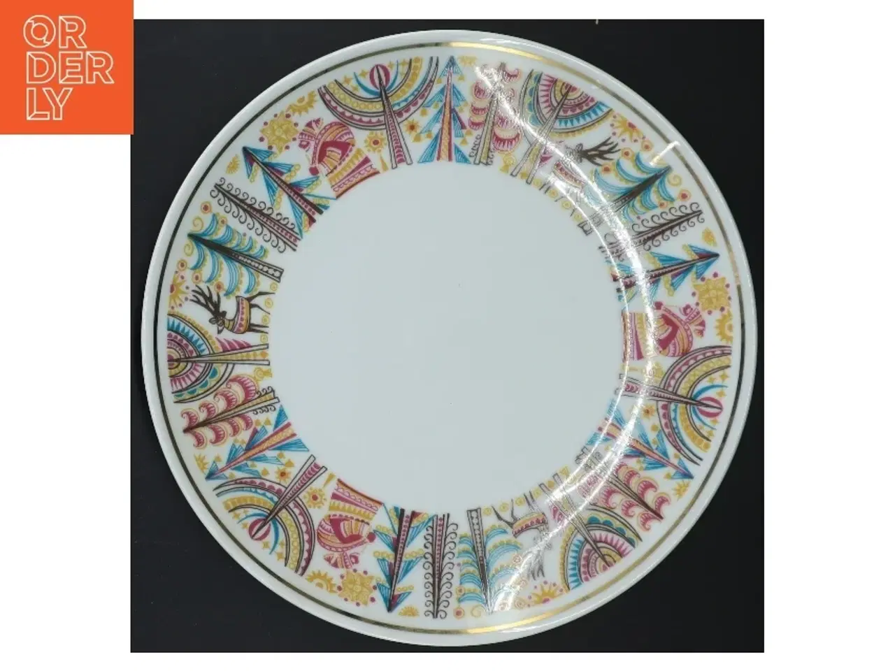 Billede 2 - Tallerken med dekoration fra H&G (str. Ø 26 cm)