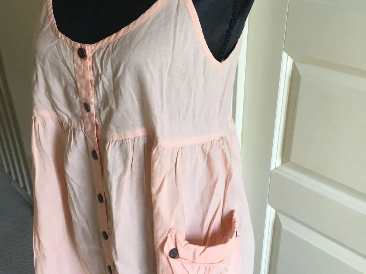 Billede 1 - Helt ny Just Female top ferskenfarvet str. 36