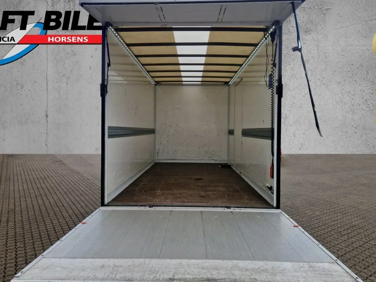 Billede 9 - Peugeot Boxer 335 2,2 BlueHDi 140 L3 Alukasse m/lift