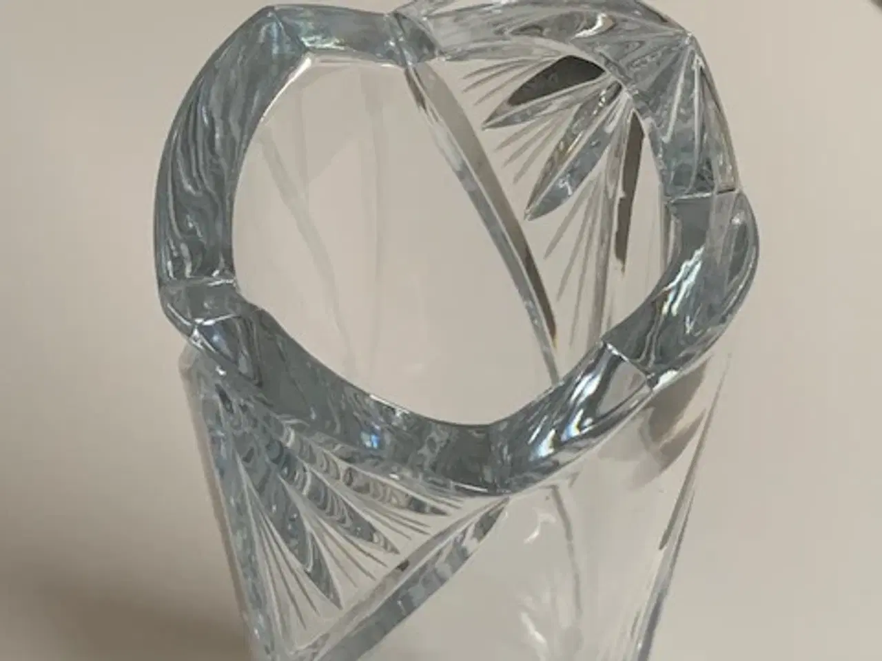 Billede 3 - Vase i krystalglas - høj og slank