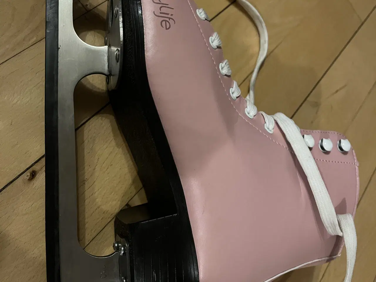 Billede 6 - Kunstskøjter str 38 + taske 