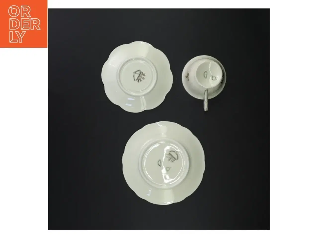 Billede 3 - Porcelæn te sæt med blomstermotiv fra Antoinette (str. 16 x 9 cm)