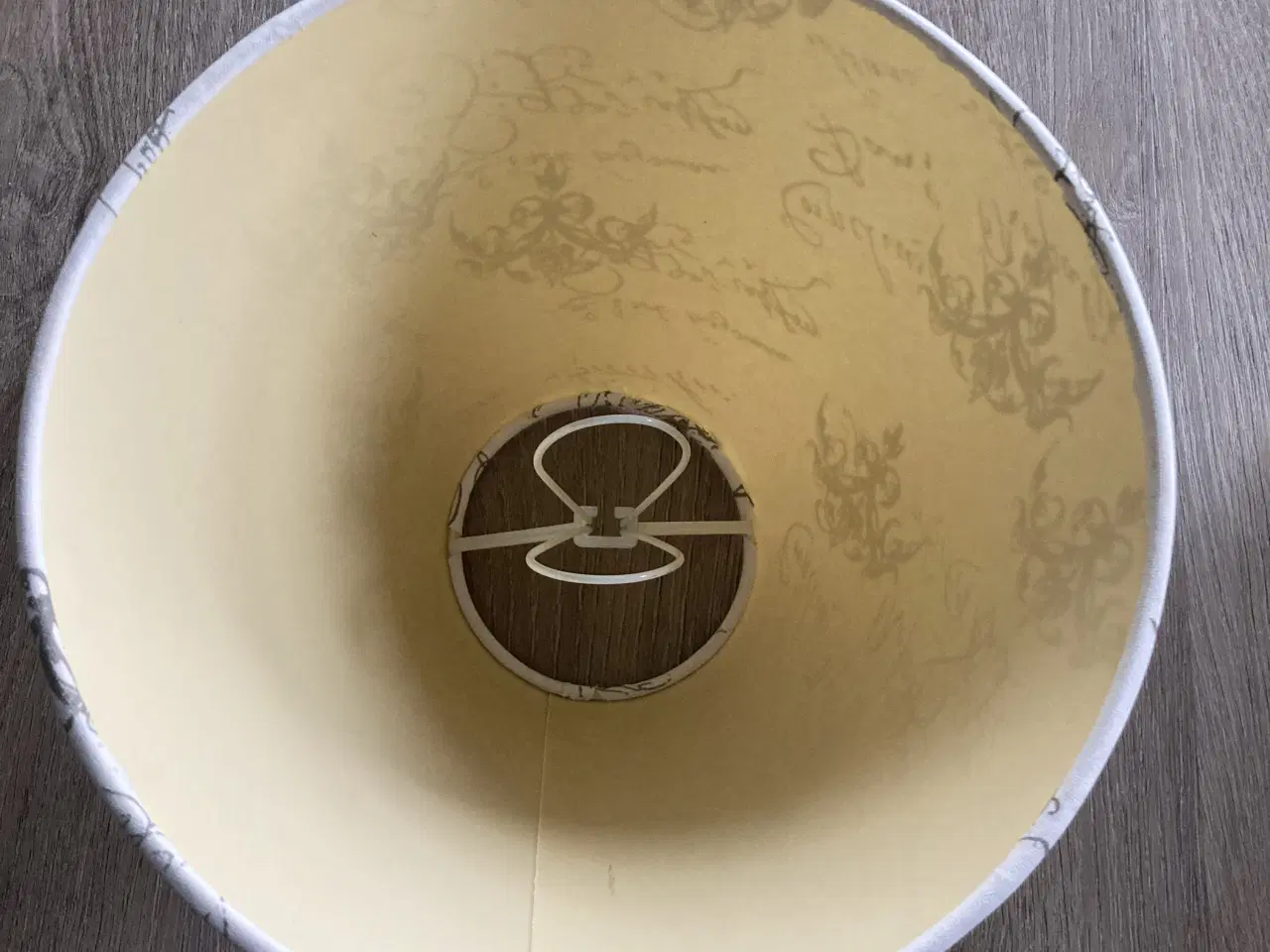 Billede 4 - 2 stk. Lene Bjerre lampeskærme 