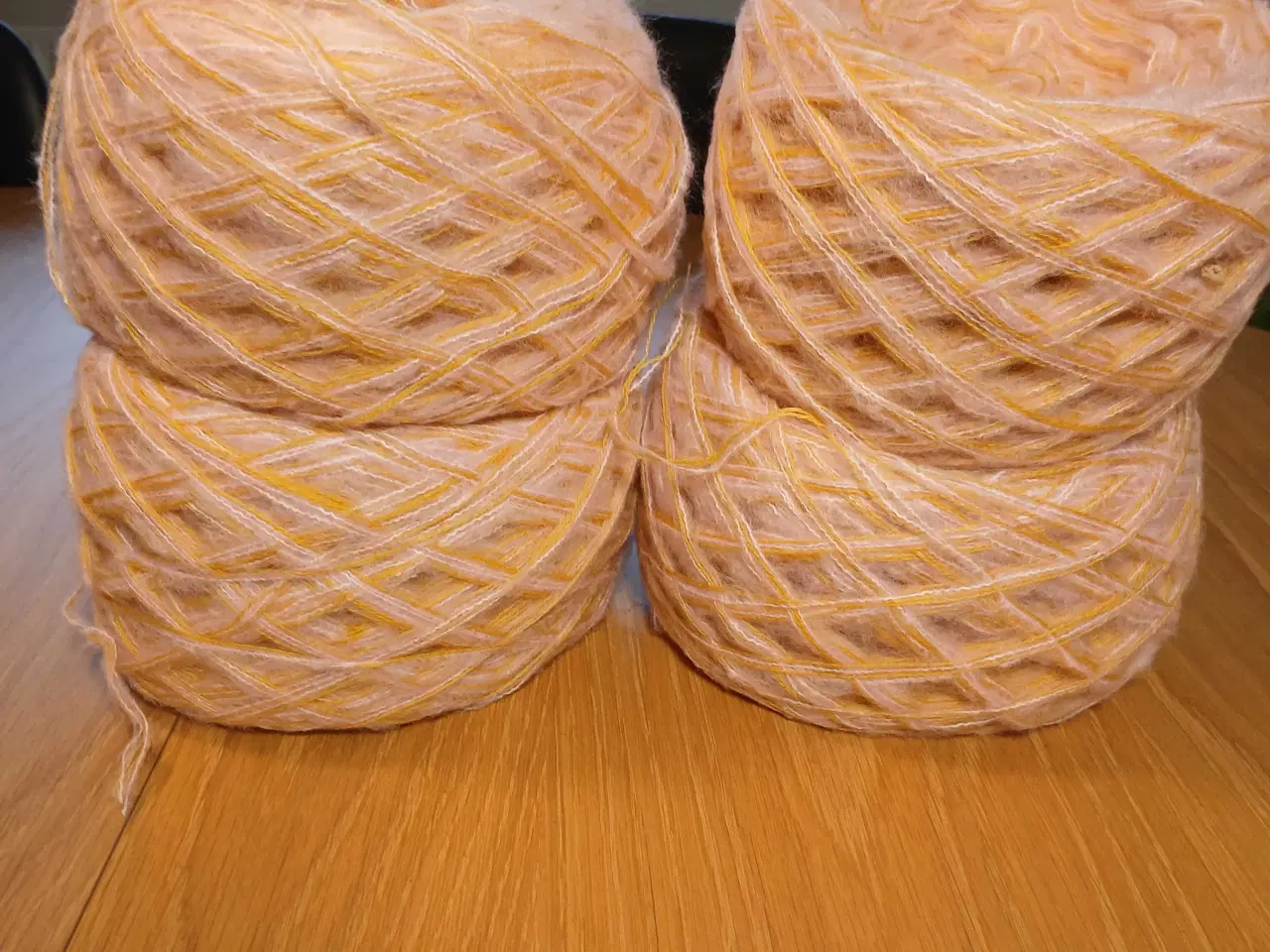 Billede 8 - Garn sælges