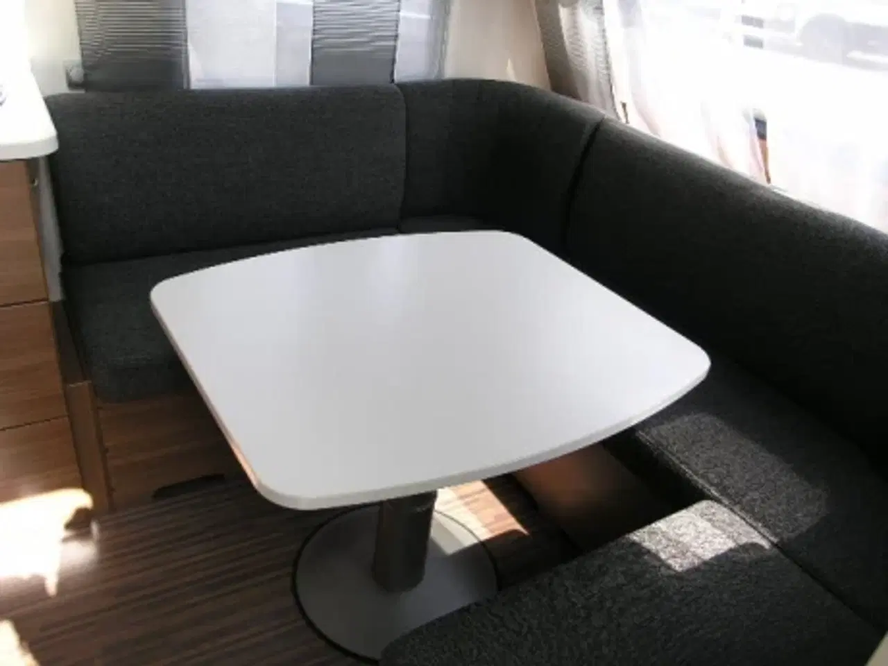 Billede 4 - Adria Adora 512 UP Supreme