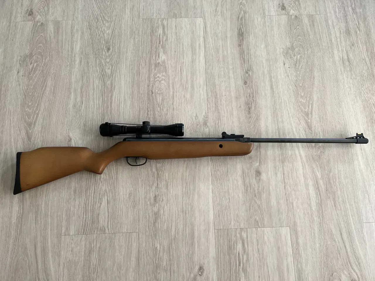 Billede 1 - Crosman Vantage NP luftgevær sælges – fremstår som