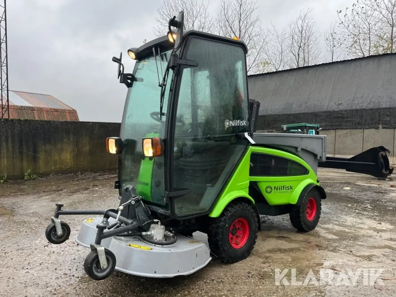Billede 1 - Redskabsbærer Nilfisk City Ranger 2250