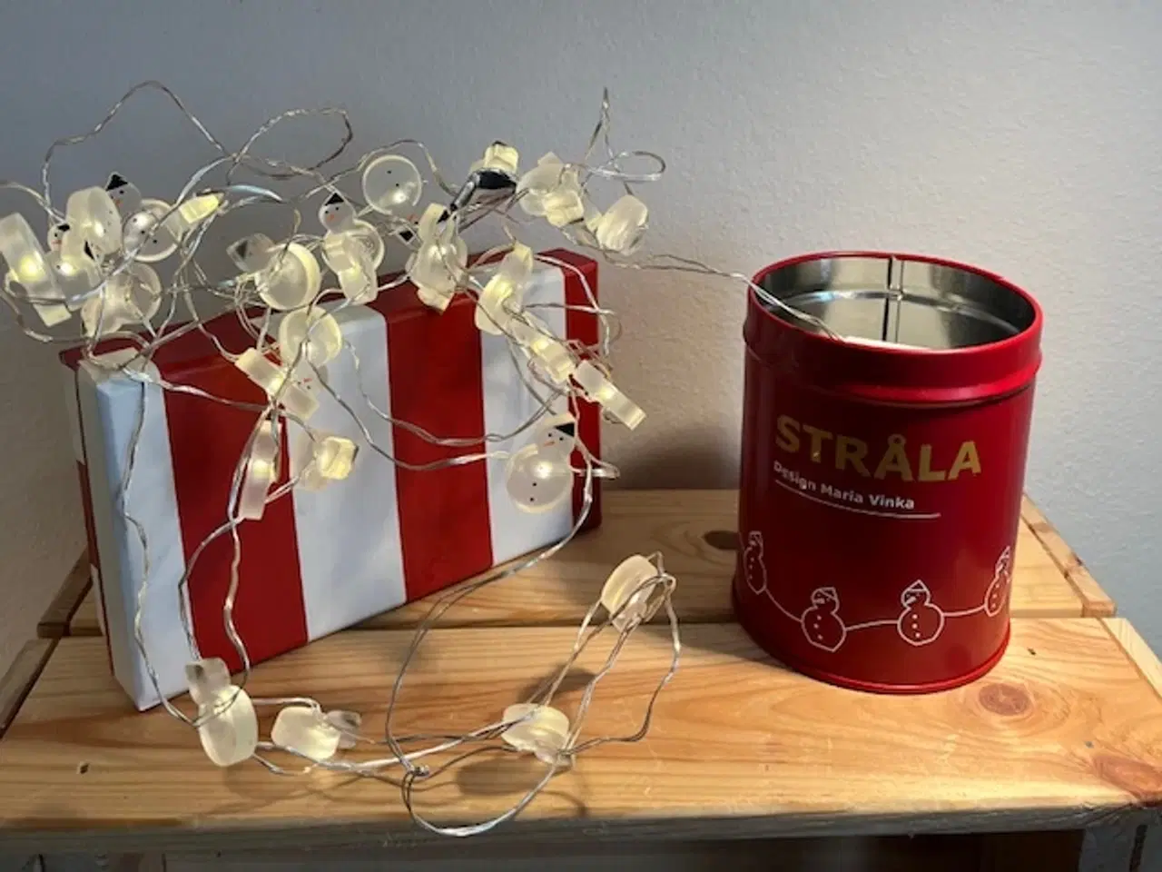 Billede 2 - Hyggeligt Vinter-Sæt: IKEA Stråle Snemands-lyskæde