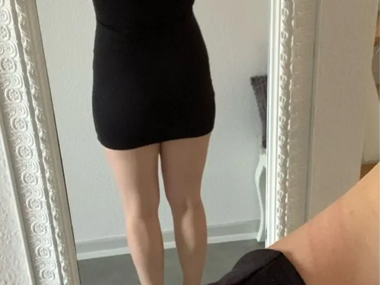 Billede 4 - Kort sort kjole