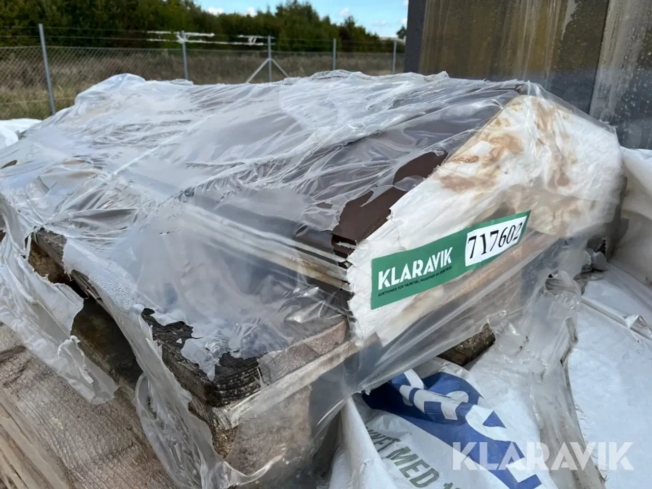 Billede 1 - Rygningsplader Swisspearl 25 grader brune 13 styk