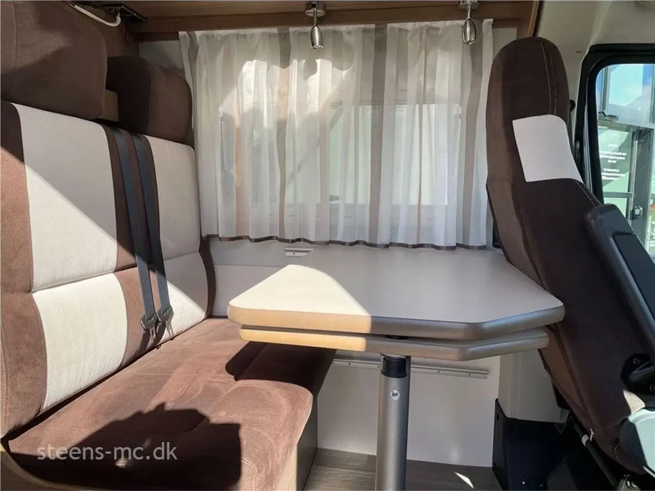 Billede 6 - 2019 - Bravia 636   km. 54.000