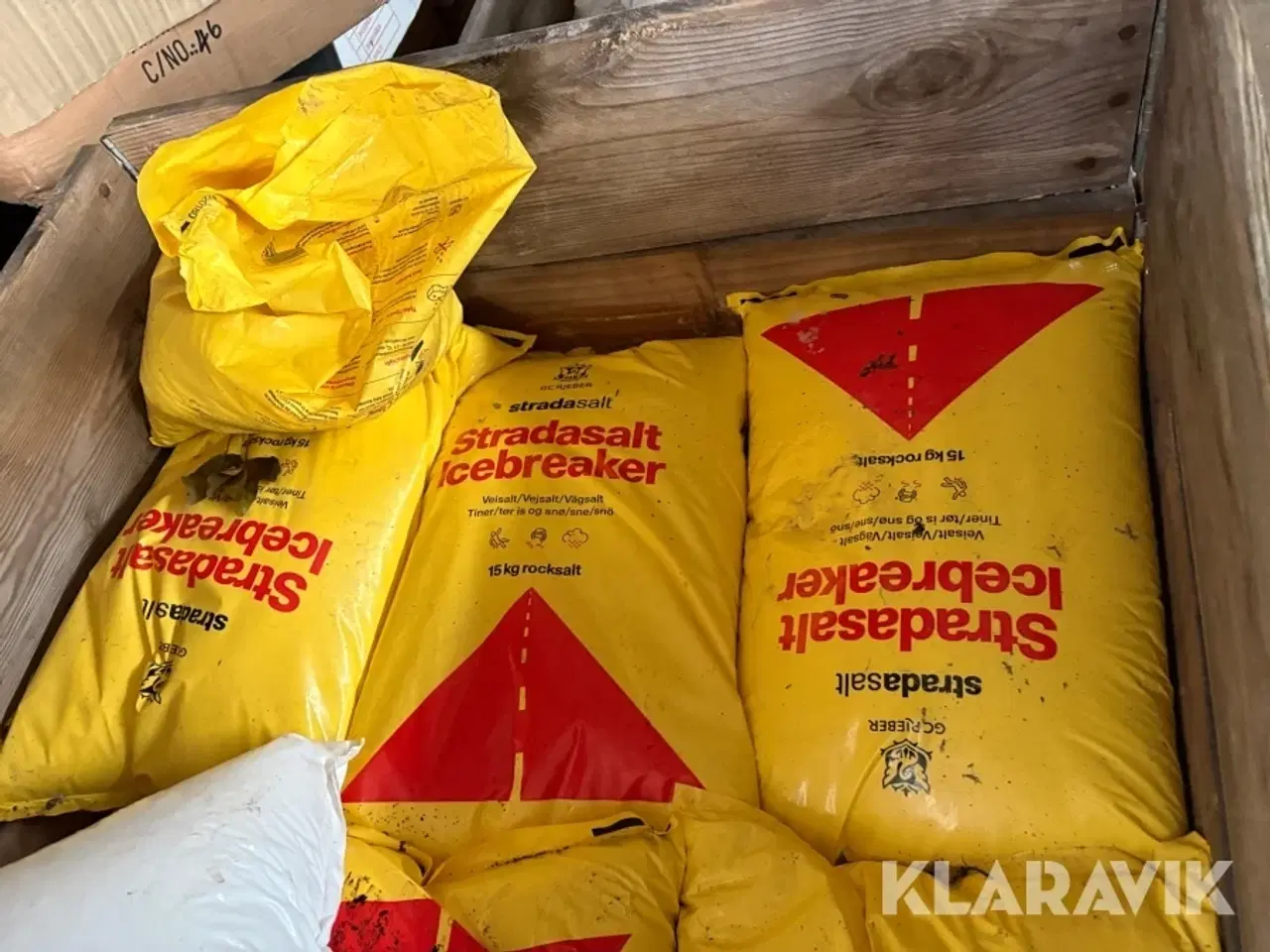 Billede 4 - Vejsalt Icebreaker 15kg ca.36 styk incl. to poser miljøtø