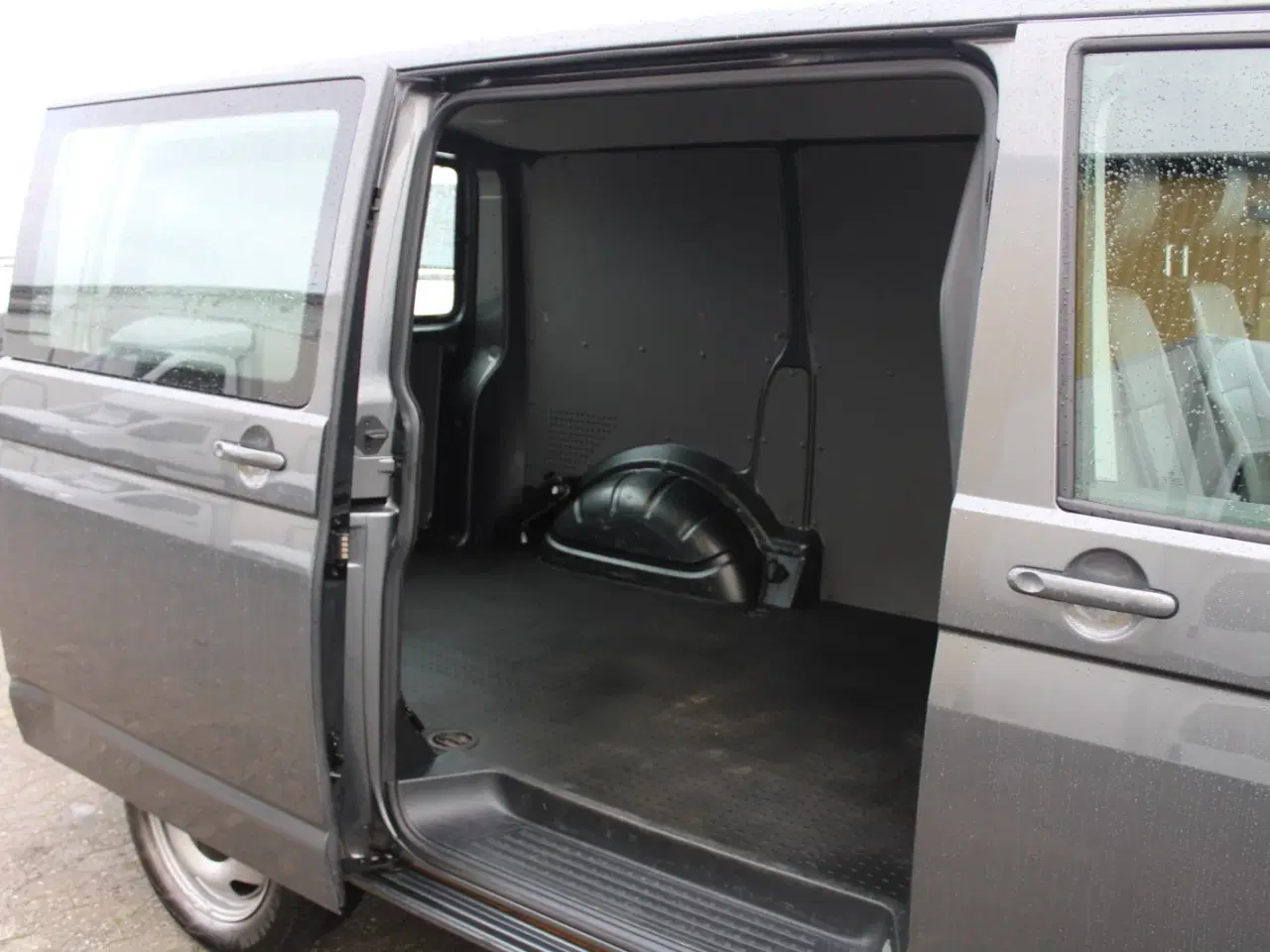 Billede 13 - VW Transporter 2,0 TDi 199 Kassevogn DSG 4Motion kort