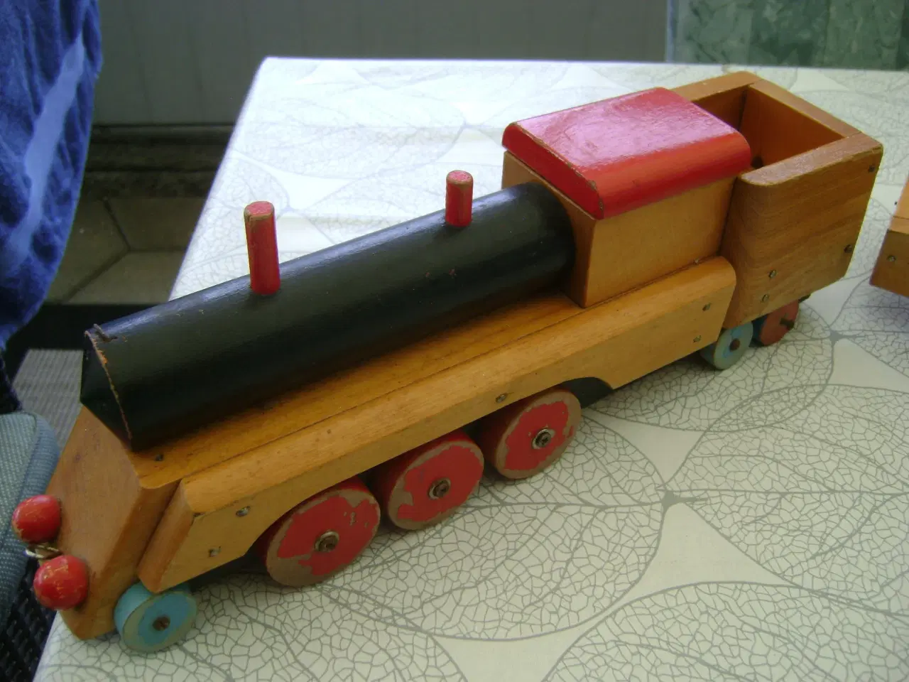 Billede 2 - Modeltog Træ Lokomotiv
